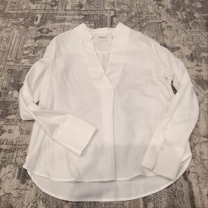 White blouse by SIMPLE